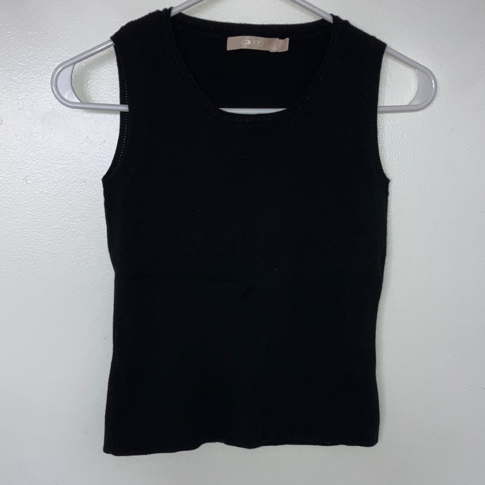 Black Sleeveless Sweater Vest